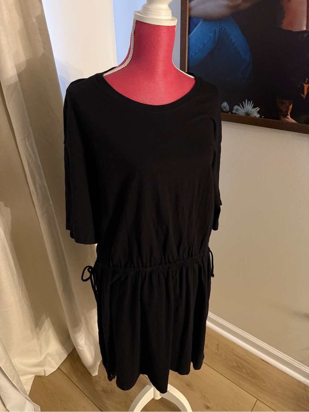 Old Navy Black Short-Sleeve Drawstring Waist Dress